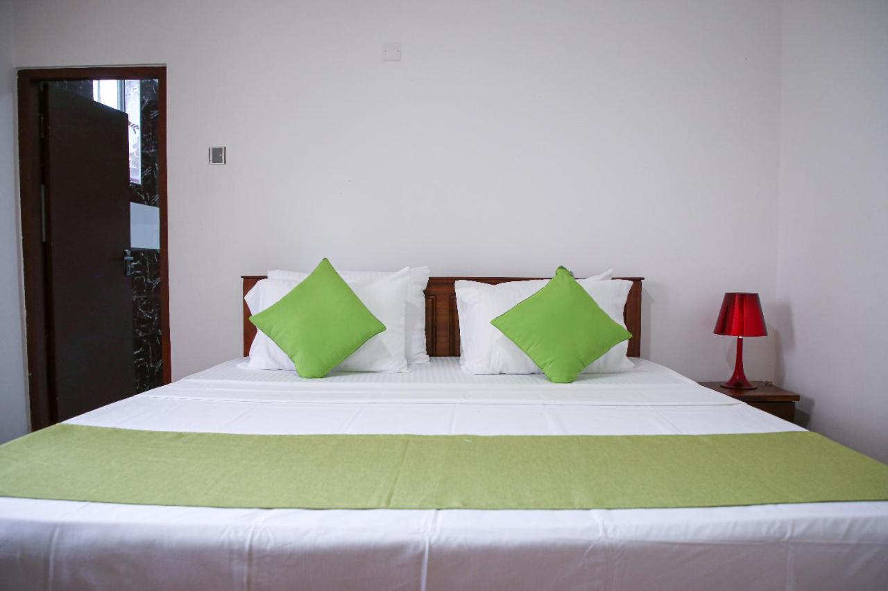 Hanthana Breeze Bungalow Kandy Exteriör bild